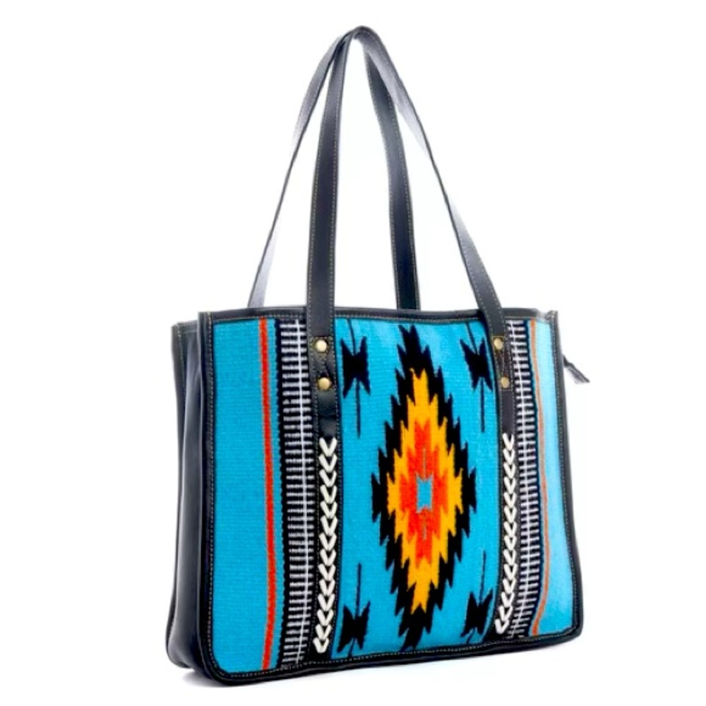 Myra-QUESTA MESA CONCEALED - CARRY BAG IN COAL